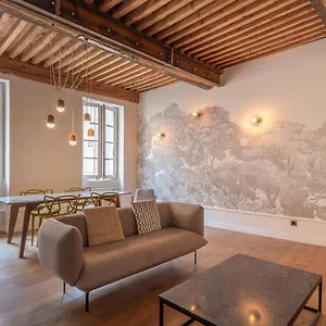 Apartment Spacious Rated 4 Stars In The Heart Of The Old Town, Annecy